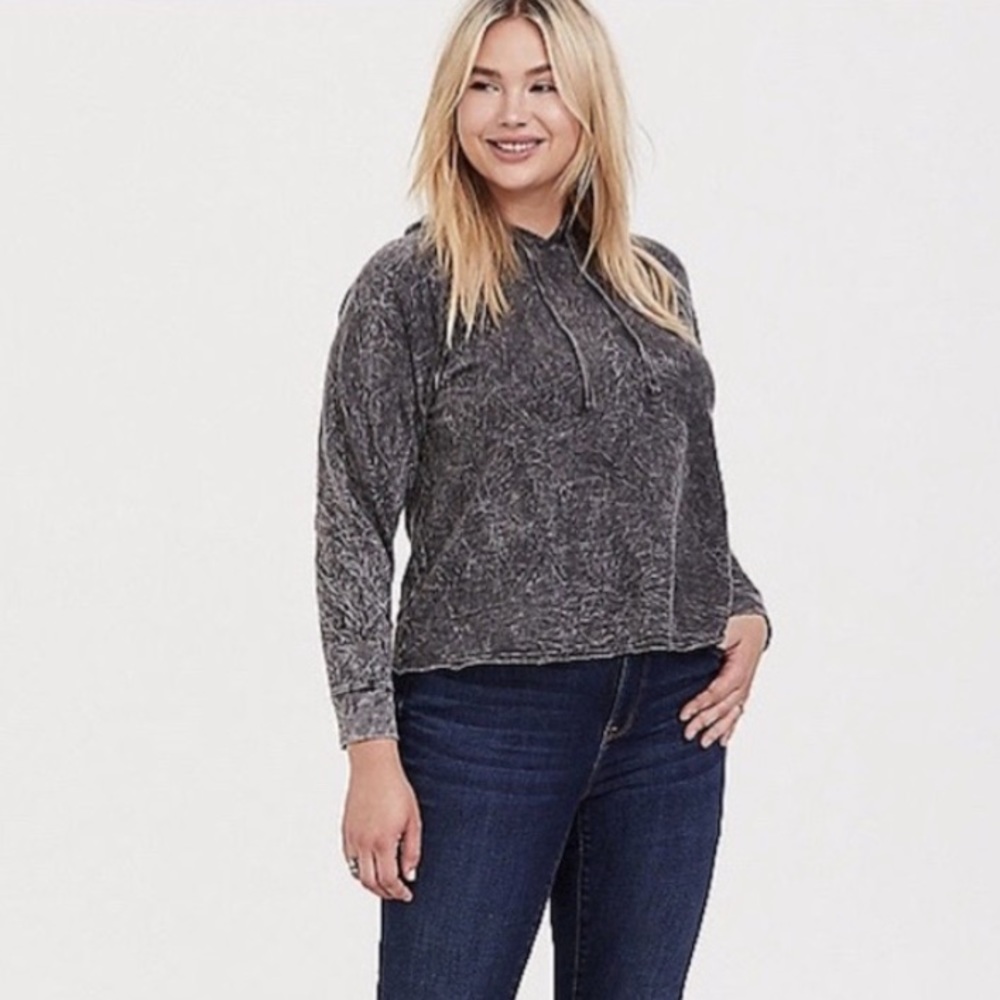 🎀 TORRID Black Mineral Wash Midi Hoodie